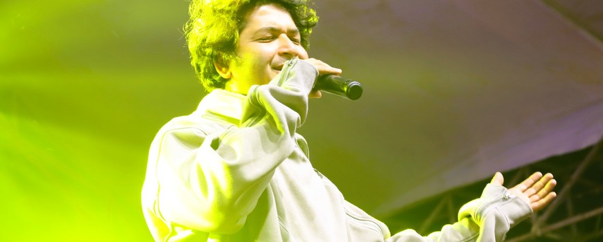 धरान खेलकुद मञ्चको आयोजनामा १५ दिने धरान खेलकुद महोत्सव २०८२ को दोस्रो दिन गायक धरान खेलकुद मञ्चको आयोजनामा १५ दिने धरान खेलकुद महोत्सव २०८२ को दोस्रो दिन गायक